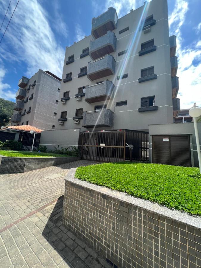 Ape 27 Praia Grande Ubatuba Bem Localizado Esterno foto